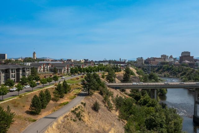 2118 W Summit Pkwy, Spokane, WA 99201