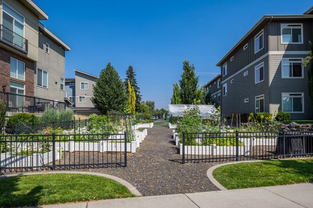 2118 W Summit Pkwy, Spokane, WA 99201