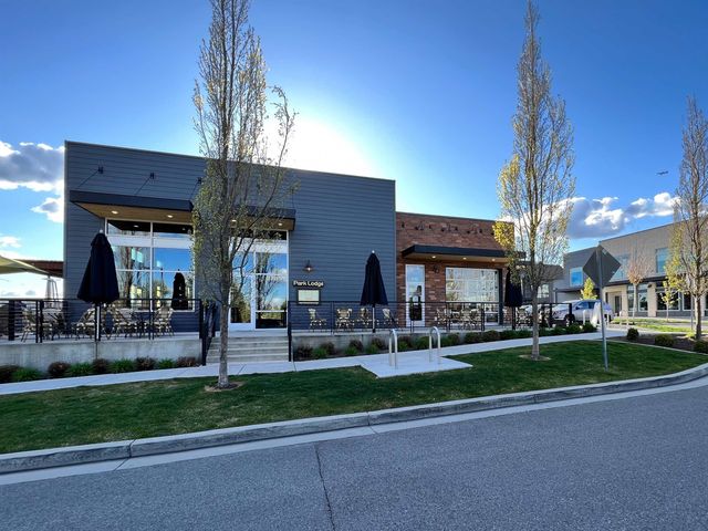 2118 W Summit Pkwy, Spokane, WA 99201