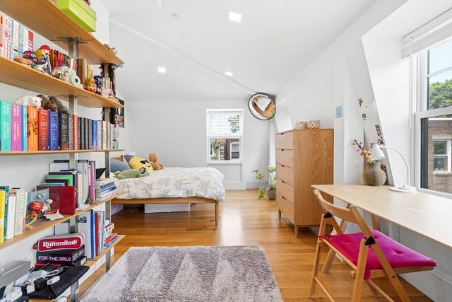 1762 Beacon Street 4, Brookline, MA 02445