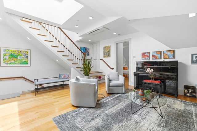 1762 Beacon Street 4, Brookline, MA 02445