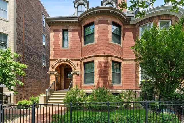 1762 Beacon Street 4, Brookline, MA 02445