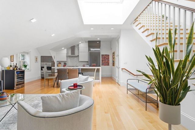 1762 Beacon Street 4, Brookline, MA 02445