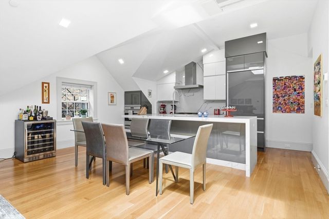 1762 Beacon Street 4, Brookline, MA 02445