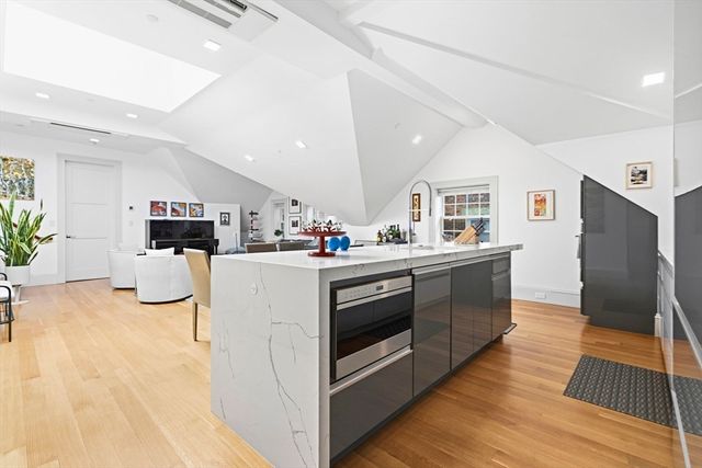 1762 Beacon Street 4, Brookline, MA 02445