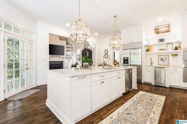 2301 LONGLEAF WAY, Vestavia Hills, AL 35243