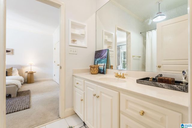 2301 LONGLEAF WAY, Vestavia Hills, AL 35243