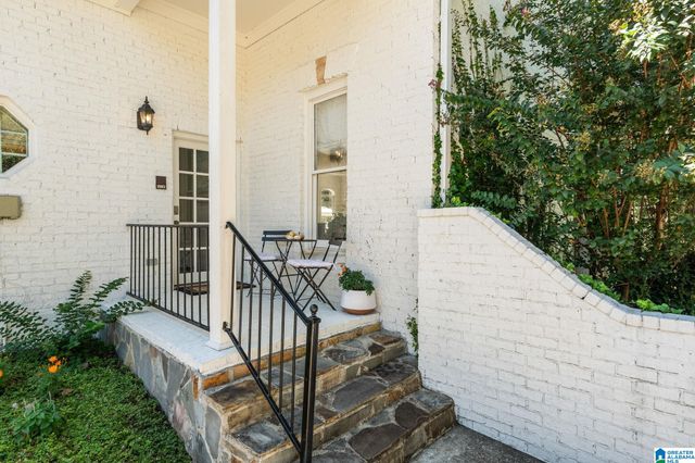 2301 LONGLEAF WAY, Vestavia Hills, AL 35243