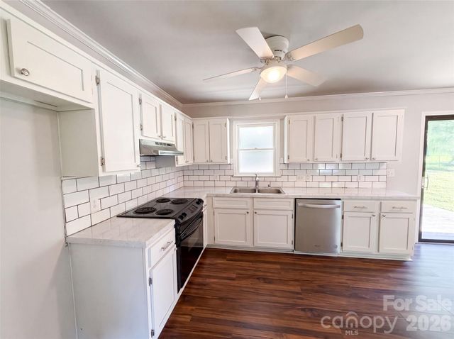 120 Riley Road, Dallas, NC 28034