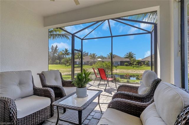 2194 Marquesa CIR, Naples, FL 34112