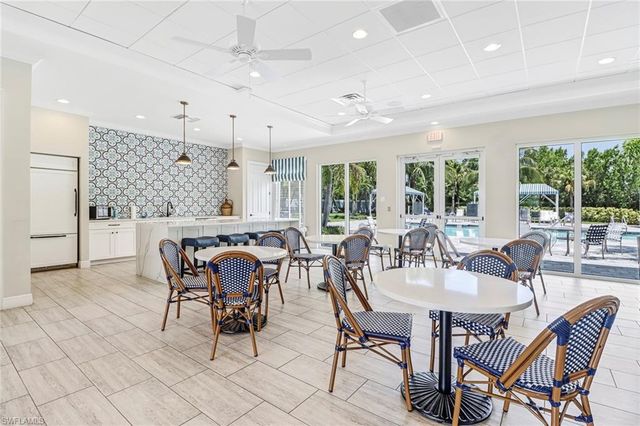 2194 Marquesa CIR, Naples, FL 34112