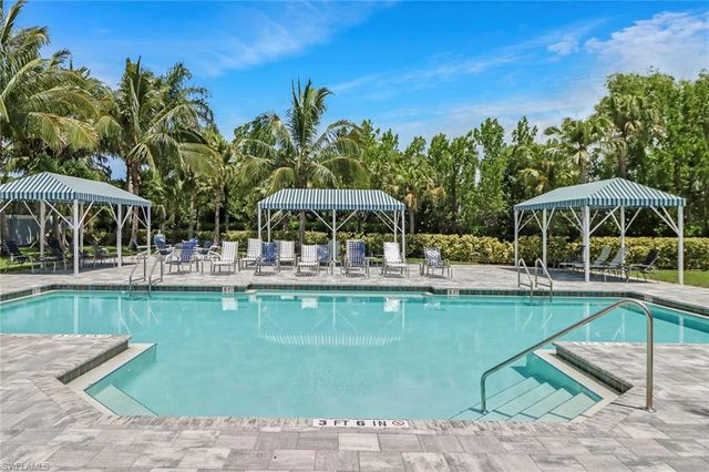 2194 Marquesa CIR, Naples, FL 34112