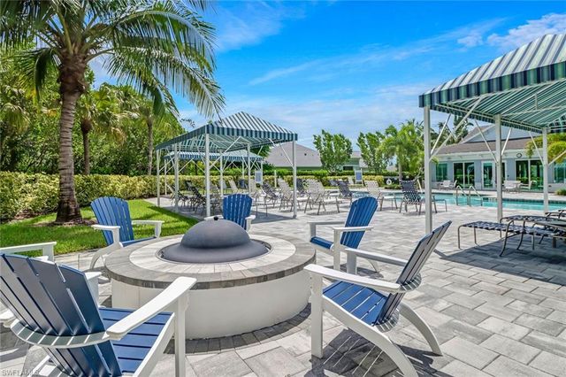 2194 Marquesa CIR, Naples, FL 34112