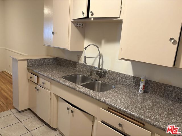 1331 N GARDNER Street 7, Los Angeles, CA 90046