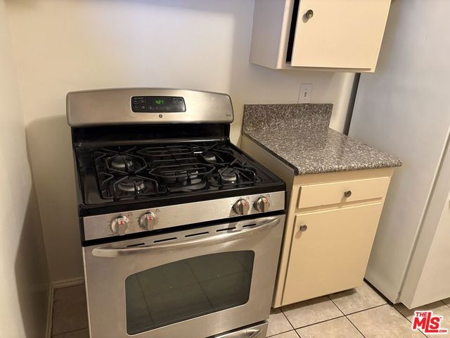 1331 N GARDNER Street 7, Los Angeles, CA 90046