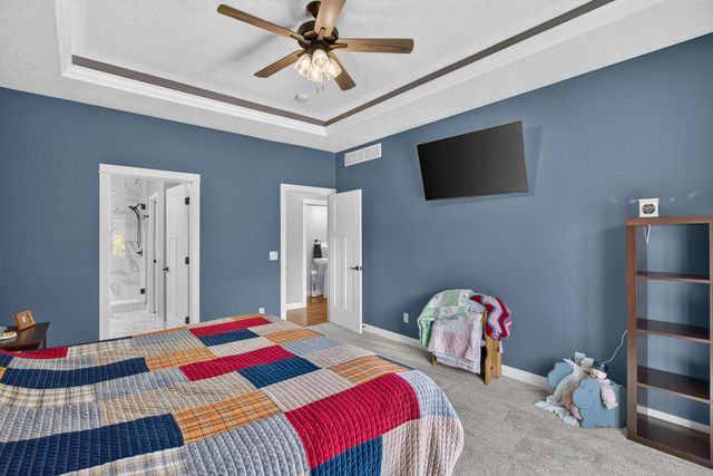 7113 Spring Creek Drive, Bettendorf, IA 52722