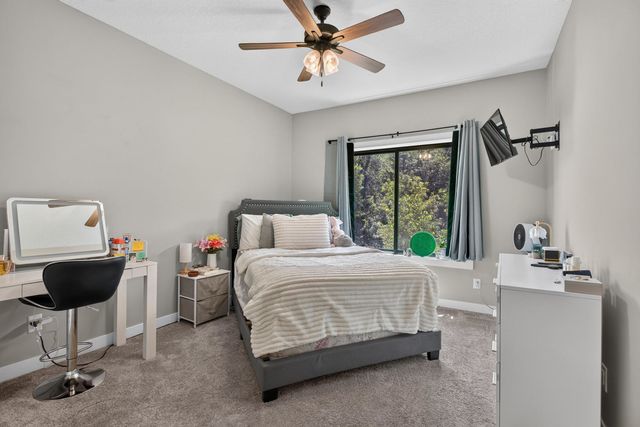 7113 Spring Creek Drive, Bettendorf, IA 52722