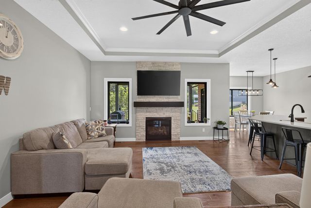 7113 Spring Creek Drive, Bettendorf, IA 52722