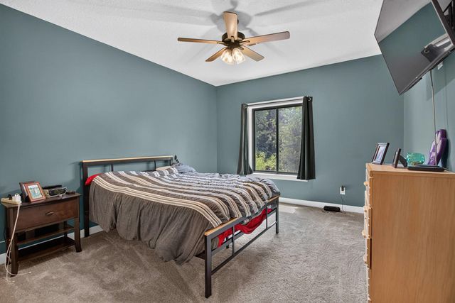 7113 Spring Creek Drive, Bettendorf, IA 52722