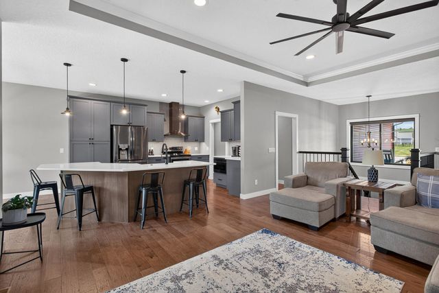 7113 Spring Creek Drive, Bettendorf, IA 52722