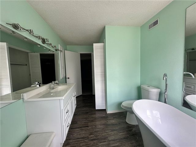 5461 Elm Springs Road, Springdale, AR 72762