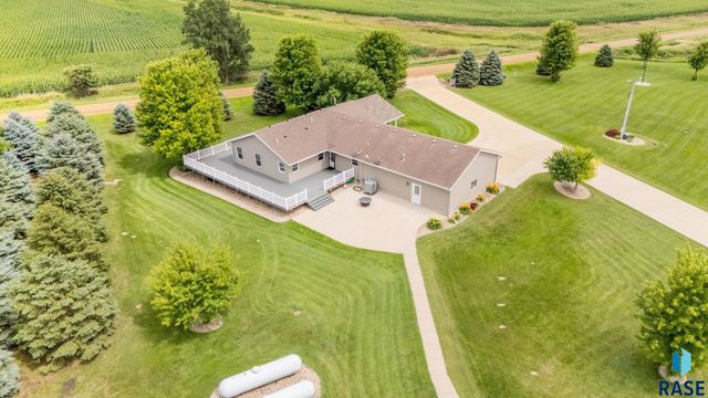 27529 477th Ave Avenue, Harrisburg, SD 57032