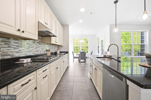 8701 WELLFORD DR, Ellicott City, MD 21042