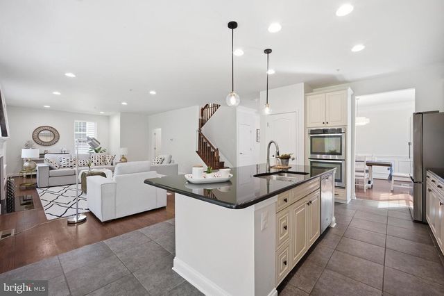8701 WELLFORD DR, Ellicott City, MD 21042