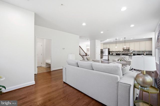 8701 WELLFORD DR, Ellicott City, MD 21042