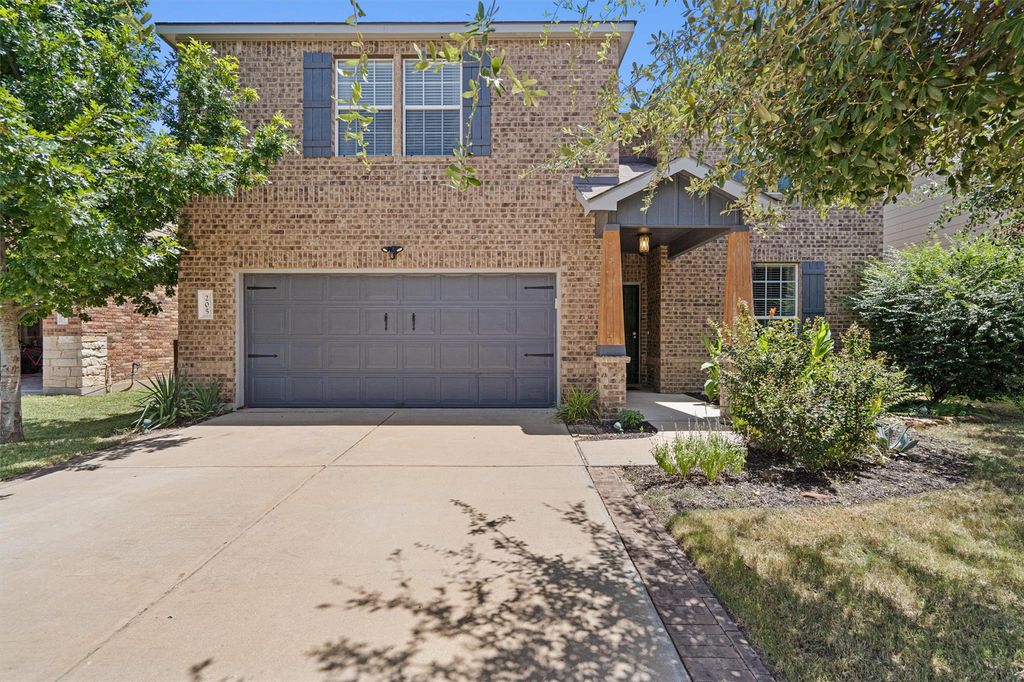 205 Talon Grasp TRL, Leander, TX 78641