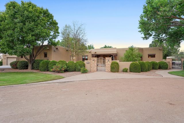 1109 Bona Terra Loop NW, Albuquerque, NM 87114