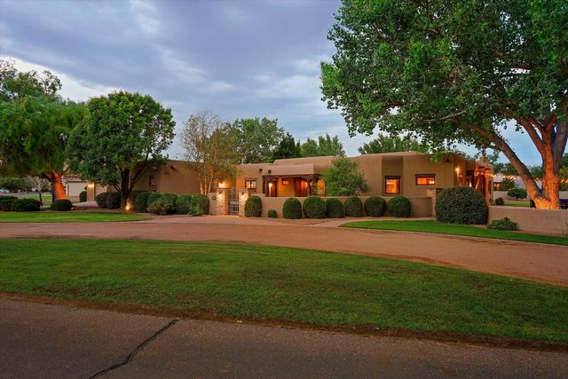 1109 Bona Terra Loop NW, Albuquerque, NM 87114