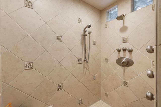 1109 Bona Terra Loop NW, Albuquerque, NM 87114