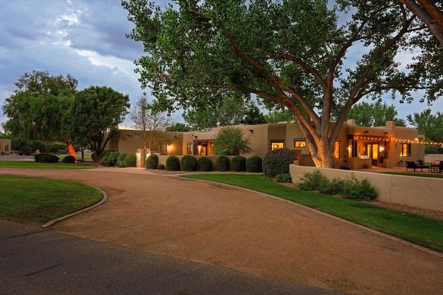 1109 Bona Terra Loop NW, Albuquerque, NM 87114