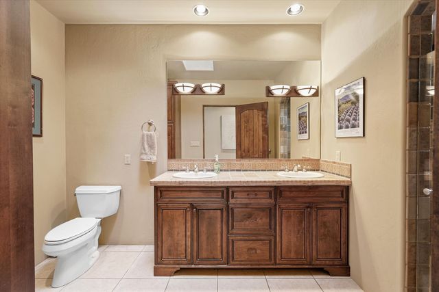 1109 Bona Terra Loop NW, Albuquerque, NM 87114
