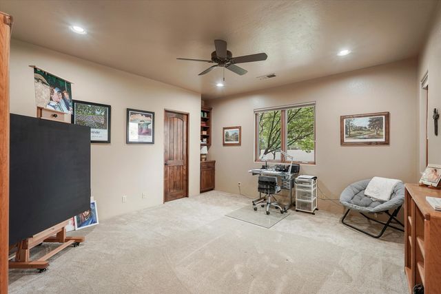 1109 Bona Terra Loop NW, Albuquerque, NM 87114