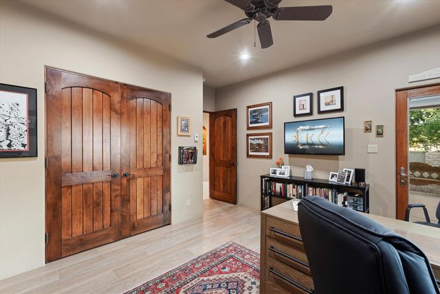 1109 Bona Terra Loop NW, Albuquerque, NM 87114