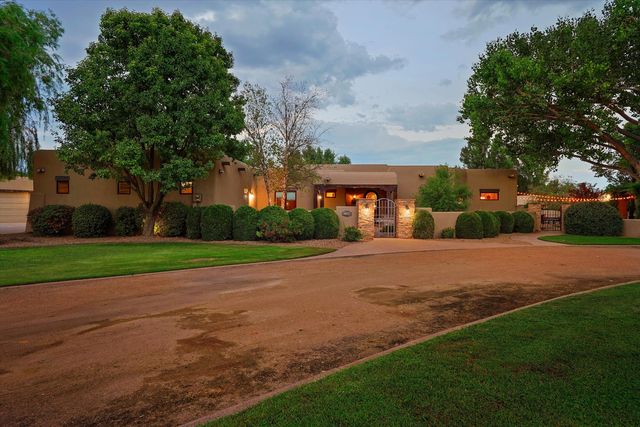 1109 Bona Terra Loop NW, Albuquerque, NM 87114