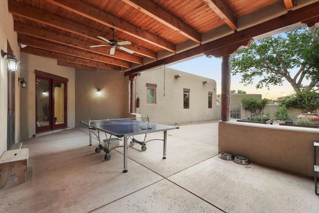 1109 Bona Terra Loop NW, Albuquerque, NM 87114
