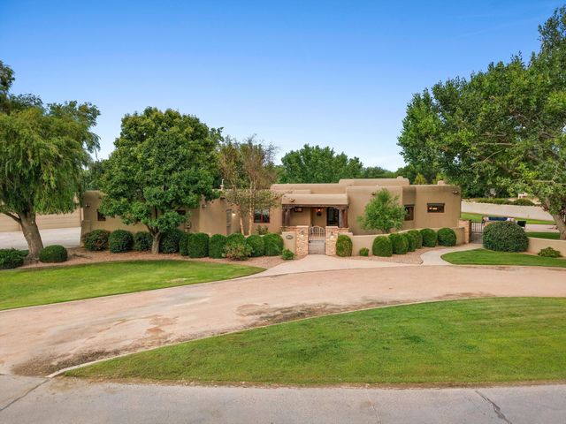 1109 Bona Terra Loop NW, Albuquerque, NM 87114