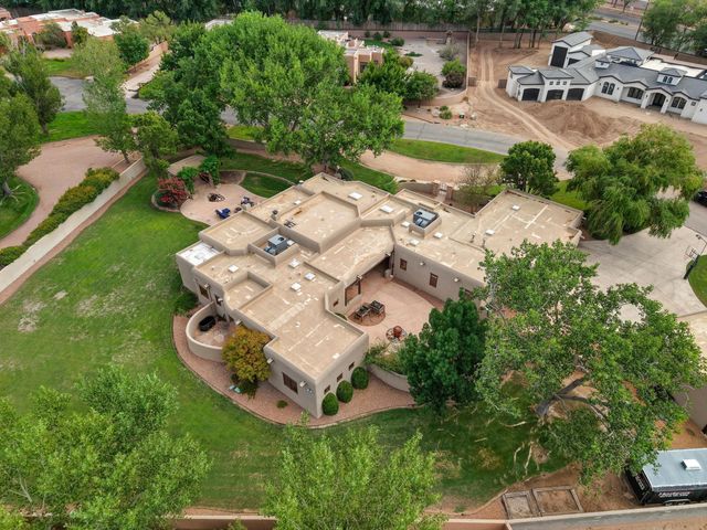 1109 Bona Terra Loop NW, Albuquerque, NM 87114