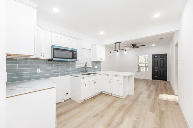 711 Staitti Street, Humble, TX 77338