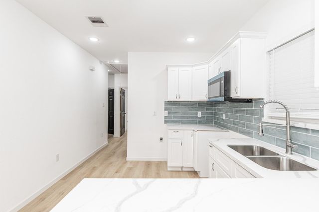 711 Staitti Street, Humble, TX 77338