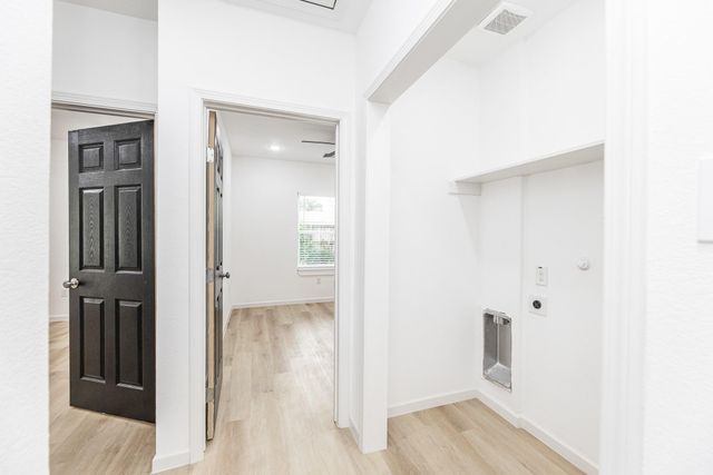 711 Staitti Street, Humble, TX 77338