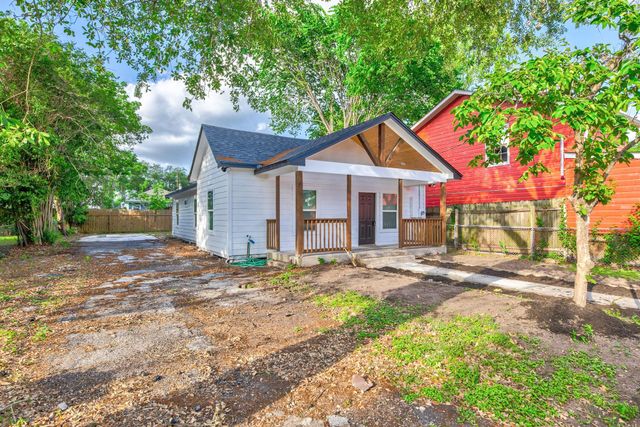 711 Staitti Street, Humble, TX 77338