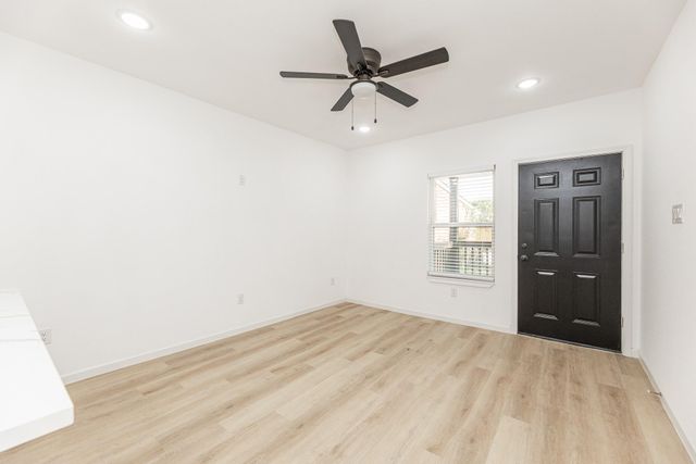 711 Staitti Street, Humble, TX 77338