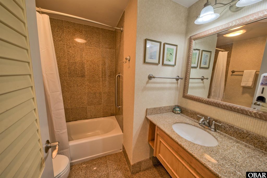 Image 7 of property listing at 58822 Marina Way Unit 122, Hatteras, NC 27943