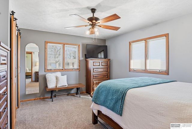 20764 Emmet Street, Omaha, NE 68022