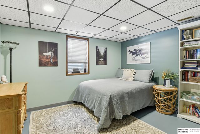 20764 Emmet Street, Omaha, NE 68022