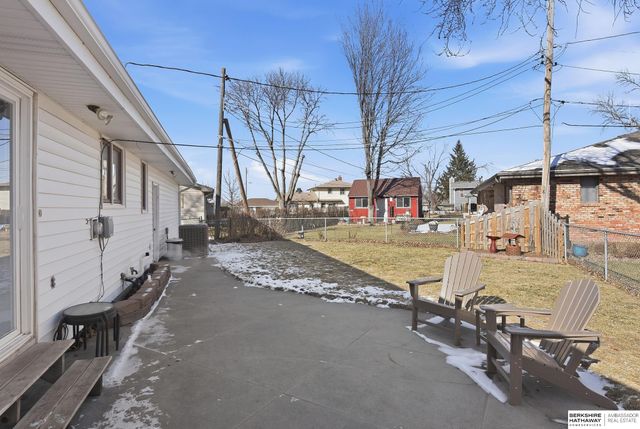 20764 Emmet Street, Omaha, NE 68022